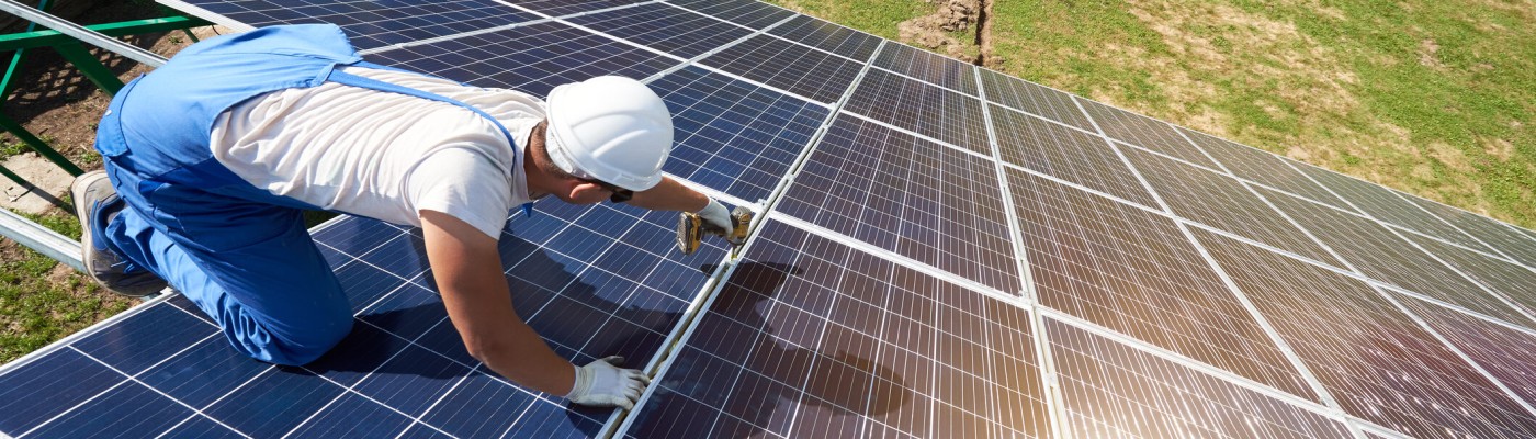 Autoconsumul de energie solară: Cum să maximizezi utilizarea energiei produse de panouri