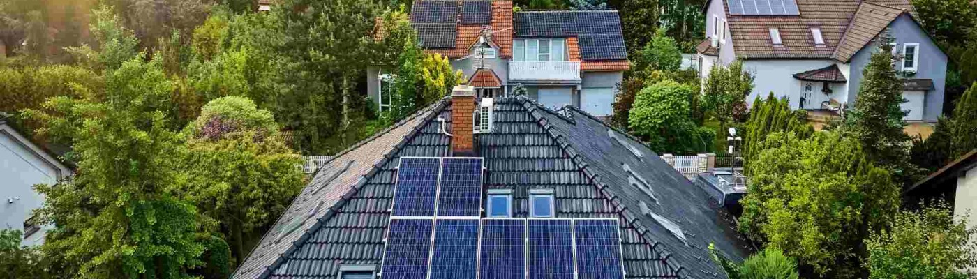 Cum îți citești corect invertorul solar
