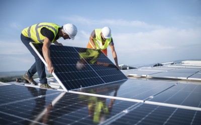 Mituri despre energia solară pe care trebuie să le uiți chiar acum